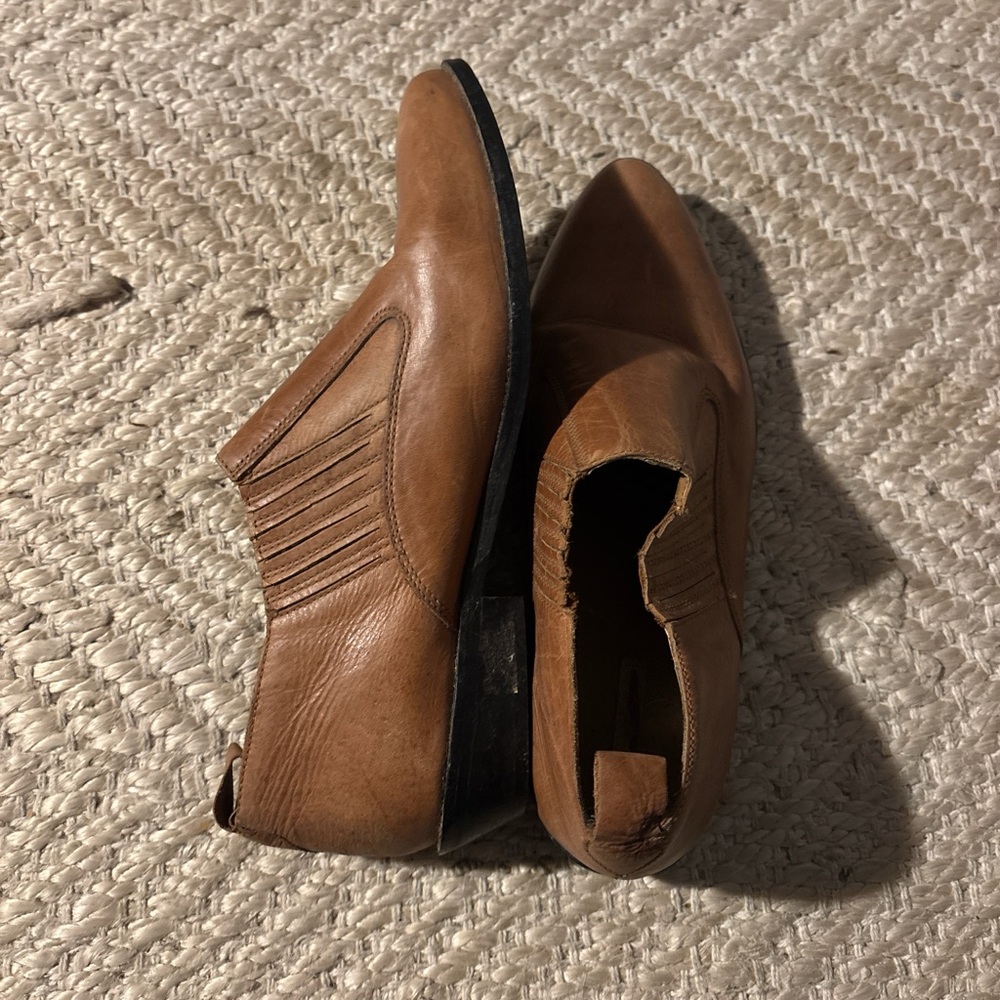 Elegant Brown Leather Men's Slip-On Loafers